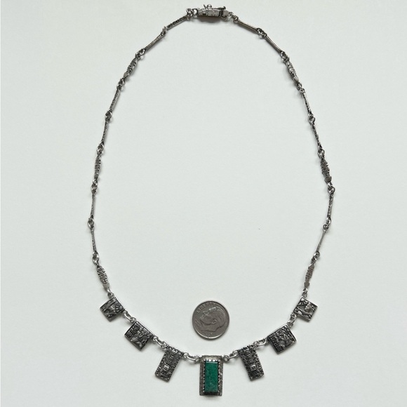 Stunning Vintage Peruvian Jade Tumi Storyteller Sterling Silver Necklace - Picture 9 of 16